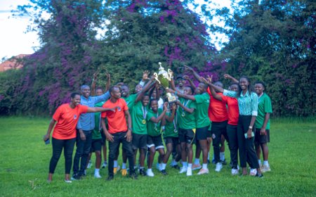 Kayonza: Abafana banyuzwe n’uko Indahangarwa FC yabazaniye igikombe