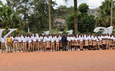 Ngoma: Abanyeshuri biga kuri G.S Sake basuye Urwibutso rwa Jenoside yakorewe Abatutsi rwa Kigali ruri ku Gisozi