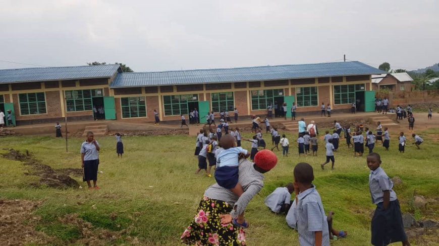 Amajyaruguru: Minisiteri y'uburezi irasaba abayobozi kurandura ikibazo cy'abana bata ishuri bagihereye mu Isibo