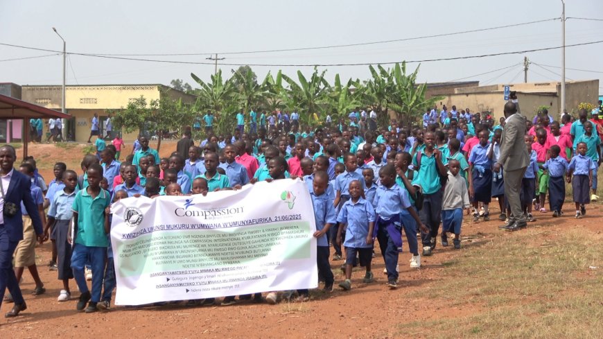 Bugesera: Amatorero afashwa na Compassion International  yizijihe umunsi w'umwana w'umunya Afurika