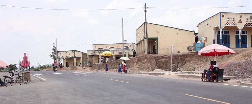 Nyanza: Abaturiye umuhanda mushya wa Nyanza-Bugesera barasabwa kuwubyaza umusaruro