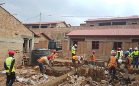 Kirehe: Abahawe akazi ko kubaka umudugudu w’icyitegererezo byabahinduye ubuzima