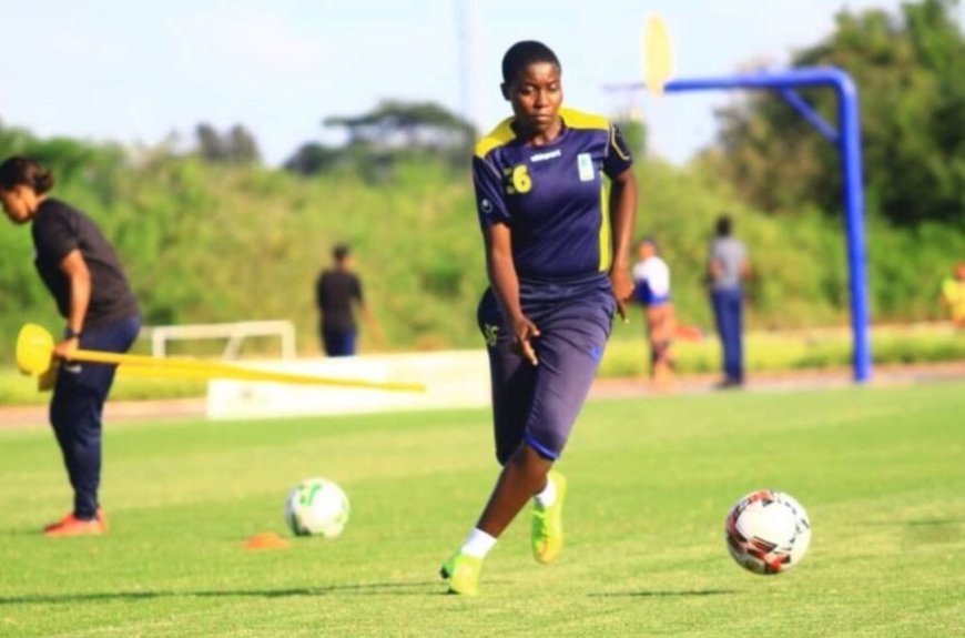 Mpanja Housna Ayoub wakiniraga Geita Queens muri Tanzania yaguzwe na Rayon Sport WFC.