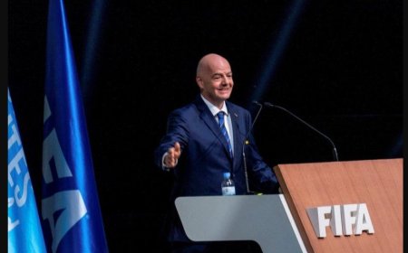 Perezida wa FIFA yashimiye Shema Fabrice watorewe kuyobora FERWAFA