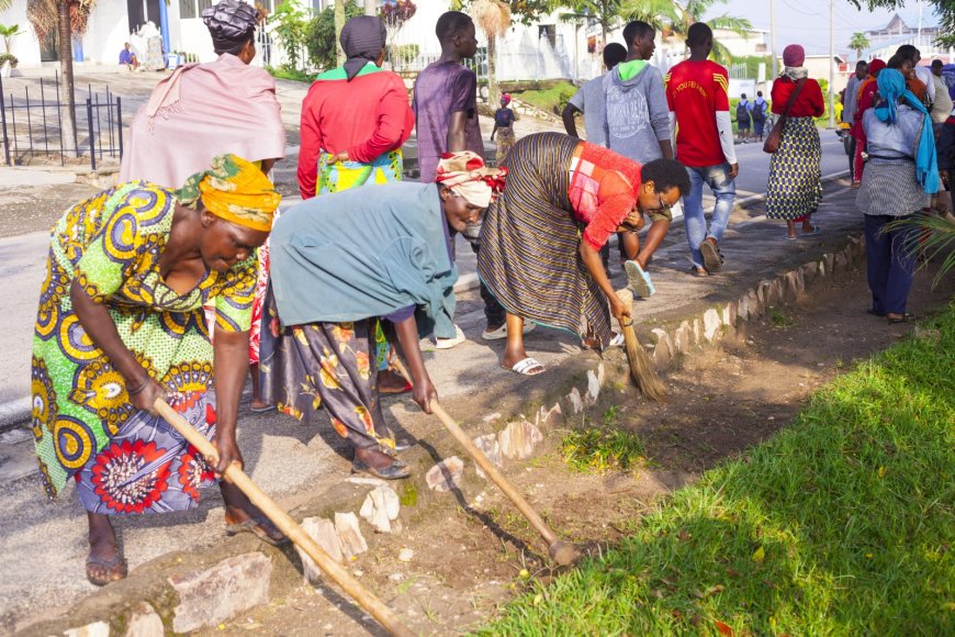 RUHANGO: Ubuyobozi n’abaturage biyemeje kugira isuku umuco ubaranga