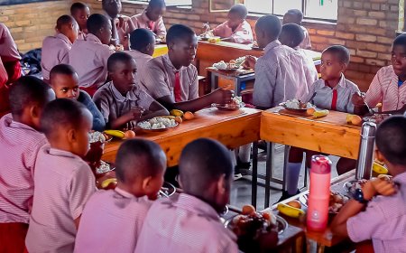 Mu Rwanda haracyari ikibazo cy'aho gufatira ifunguro muri gahunda ya "School Feeding"