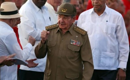 Ubushinwa buvuga ko Amerika ikwiye guhagarika iterabwoba kuri  Cuba nyuma y’uko uwahoze ayiyobora arezwe.