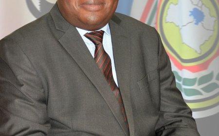 "Jacob Oboth-Oboth watorewe kuyobora Inteko ishinga amategeko ya Uganda ni muntu ki?