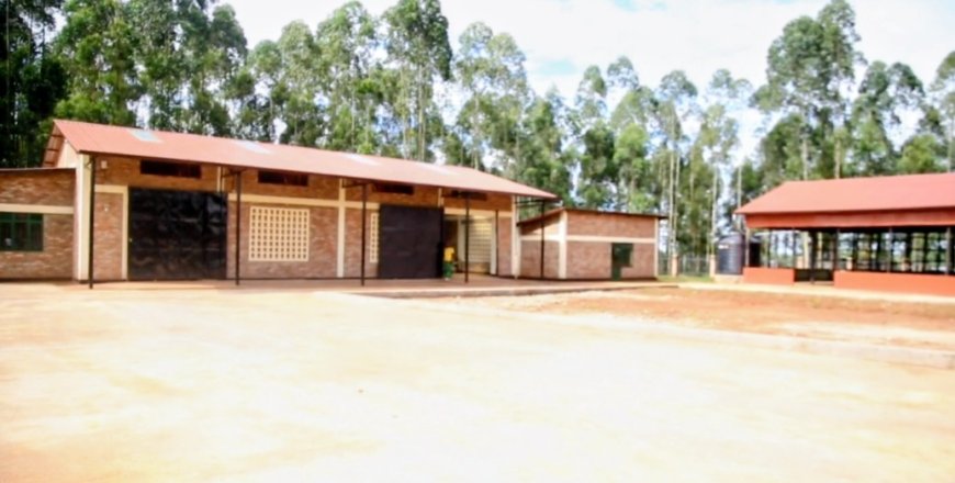 Rwamagana:Abahinzi b'ibigori bubakiwe  ubuhunikiro bwa  toni 1000  z'ibigori