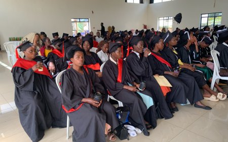 Credible Design yahaye impamyabushobozi abanyeshuri basaga 85 bahuguwe mu mwuga wo kudoda