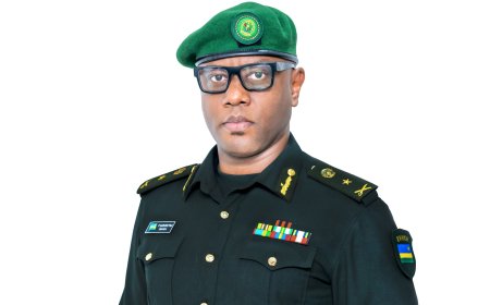Brigadier General Patrick Karuretwa yashyizwe ku mwanya w'umuvugizi w'ingabo z'u Rwanda.