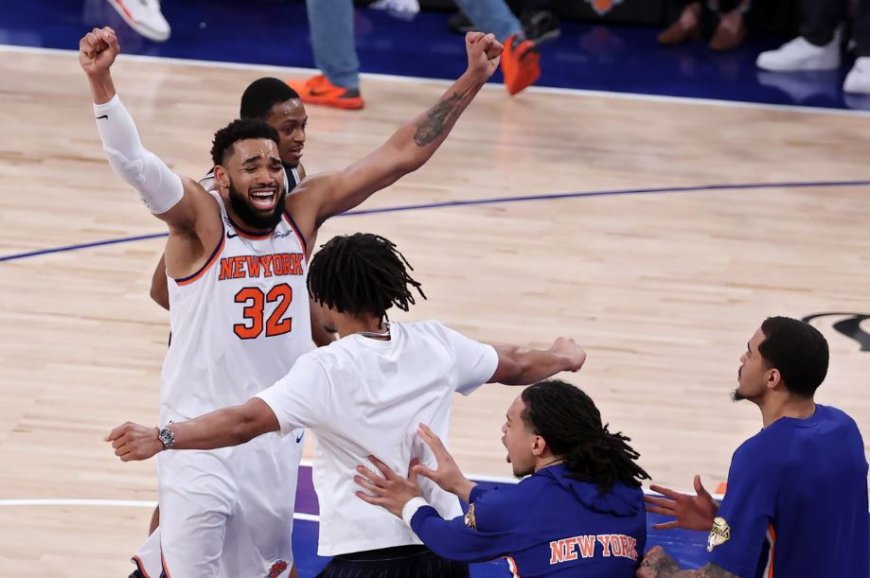 New York Knicks edge Spurs in game 4 to move one win away from NBA title