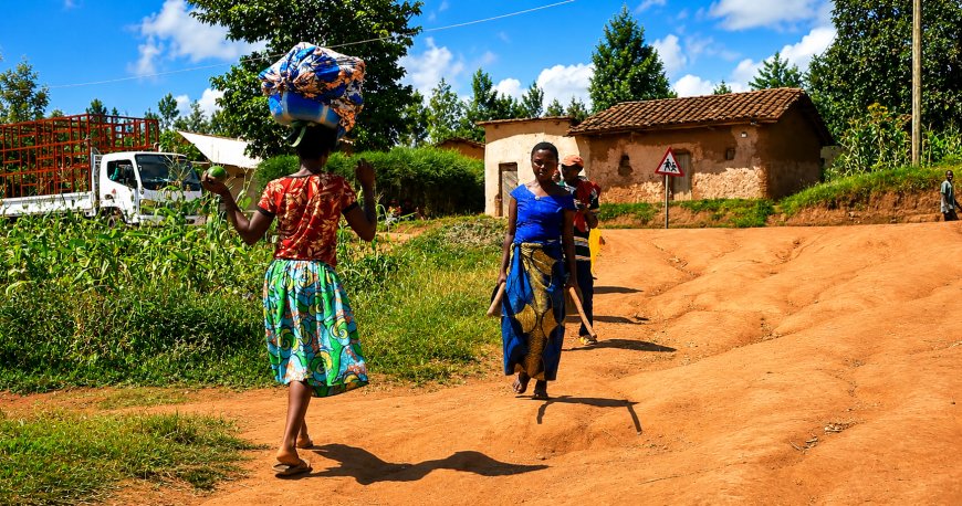 Gisagara: Gikonko urubyiruko rwugarijwe n’ubushomeri,rugasaba gufashwa kubona imirimo ibafasha kwikura mu bukene.