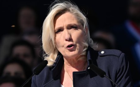 Mu Bufaransa:Marine Le Pen yatangaje ko azahatanira umwanya wa Perezida