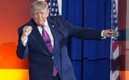 Trump yavuze ko inzira y’amahoro na Irani ihagaze nyuma y’imirwano