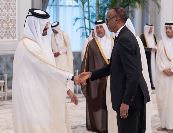 Perezida Paul Kagame yageze i Doha Gutabara